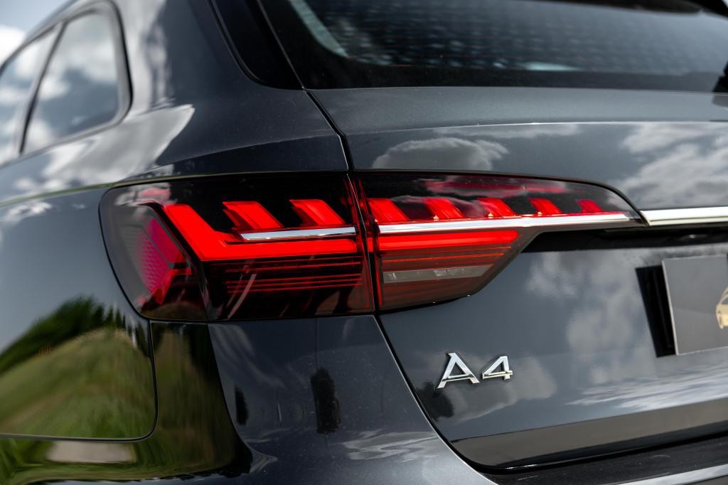 Audi A4 Avant 40 2.0 TDI mHEV quattro Advanced S tronic