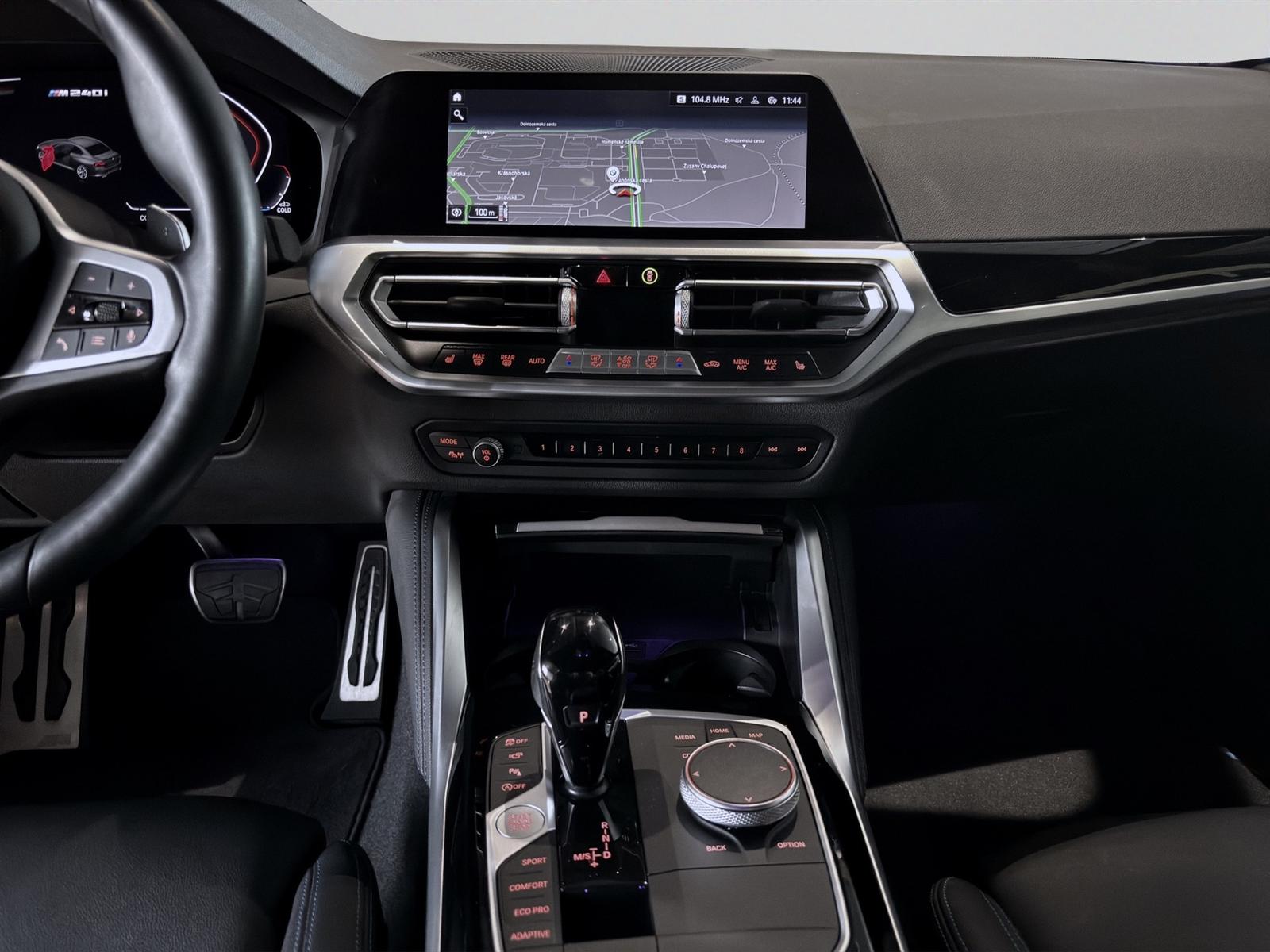 BMW M240i xDrive Coupé