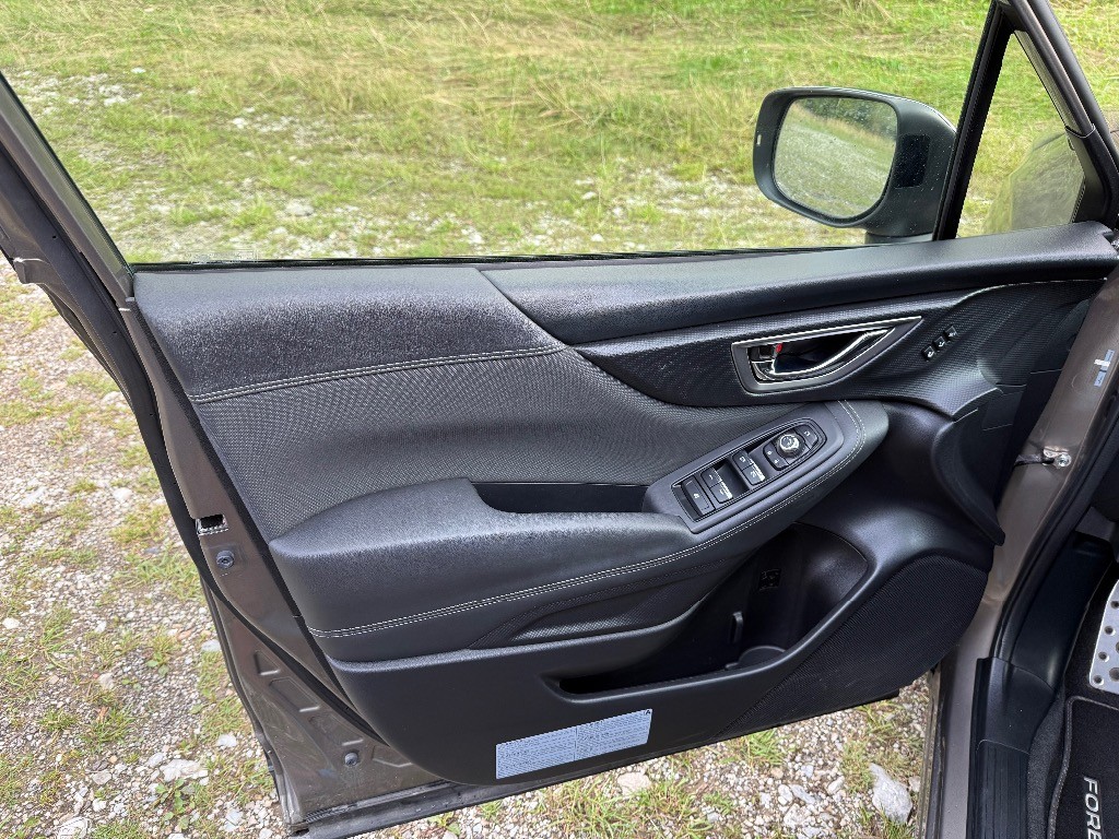 Subaru Forester 2.0i-S e-Boxer MHEV Premium Lineartronic