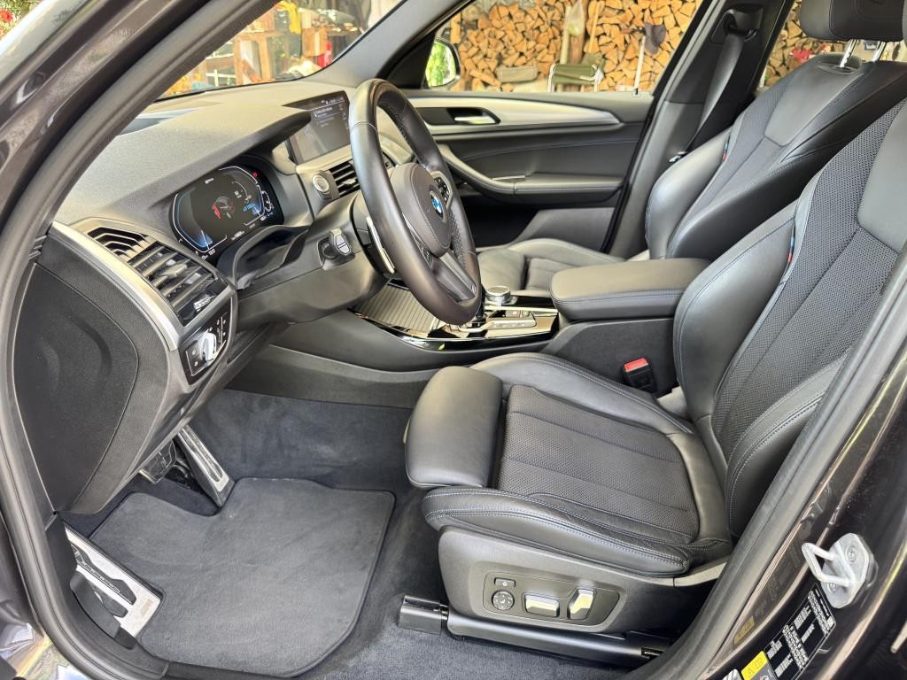 BMW X3 BMW X3 M-Sport. 360 kamera. Head-Up