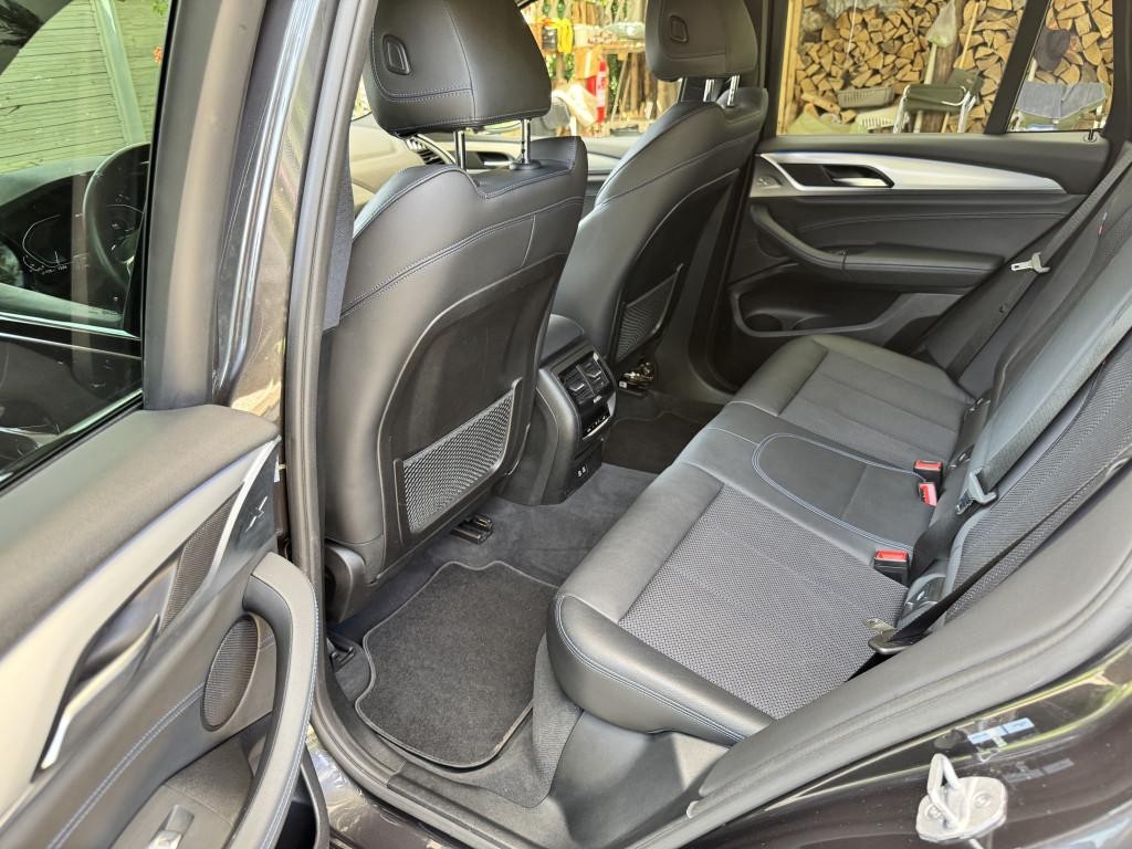 BMW X3 BMW X3 M-Sport. 360 kamera. Head-Up