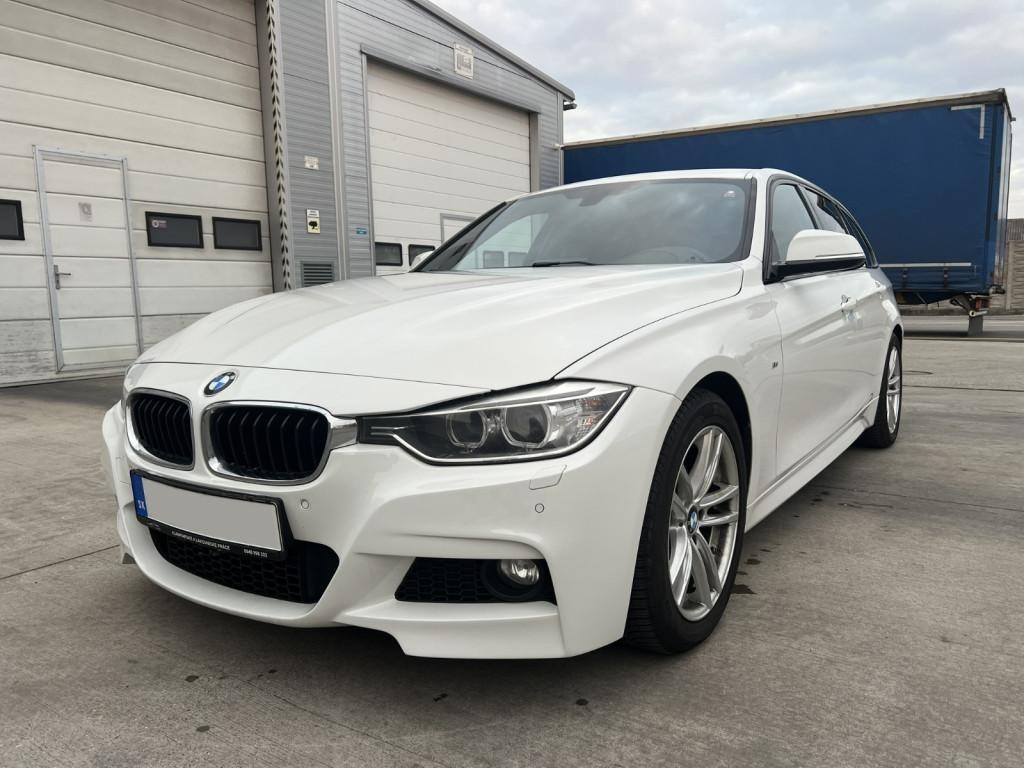 BMW rad 3 Touring 320d Touring A/T