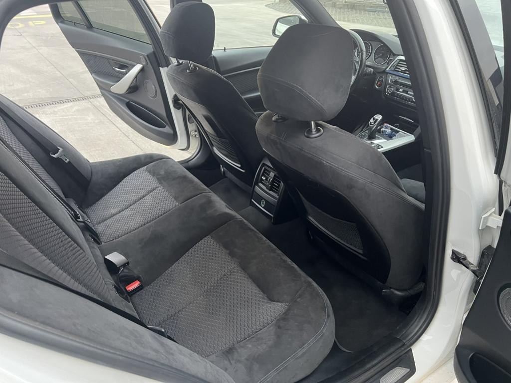 BMW rad 3 Touring 320d Touring A/T