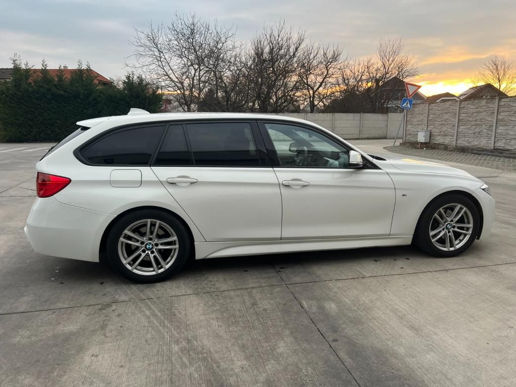 BMW rad 3 Touring 320d Touring A/T