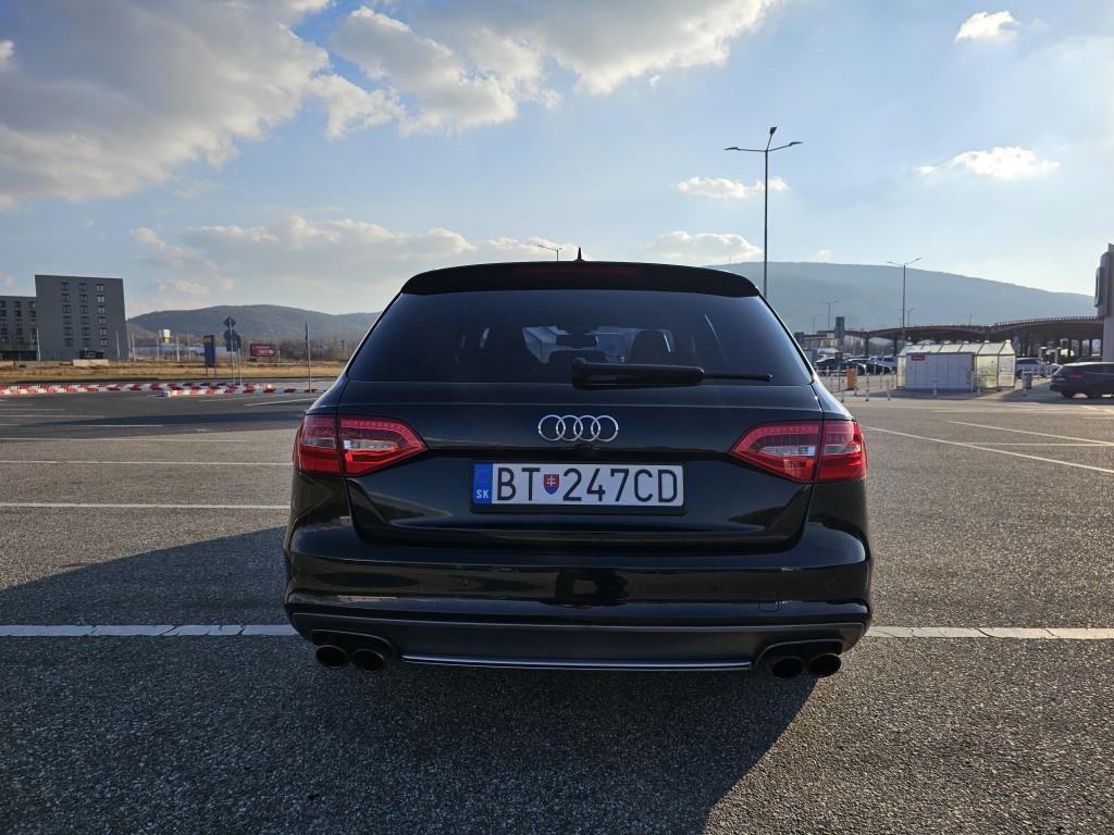 Audi S4 3.0 TFSI V6 quattro S tronic
