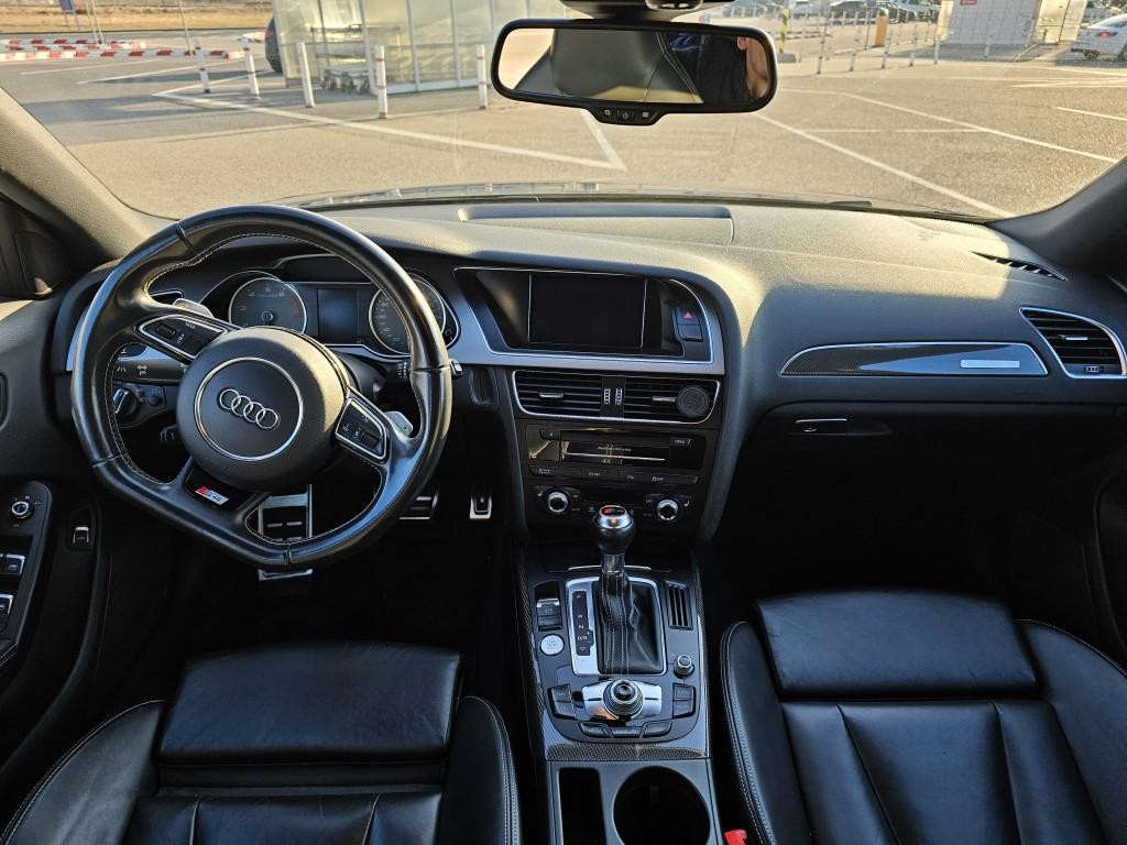 Audi S4 3.0 TFSI V6 quattro S tronic