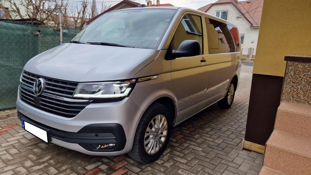Volkswagen T6 Multivan 4motion. 110kw. DSG Automat