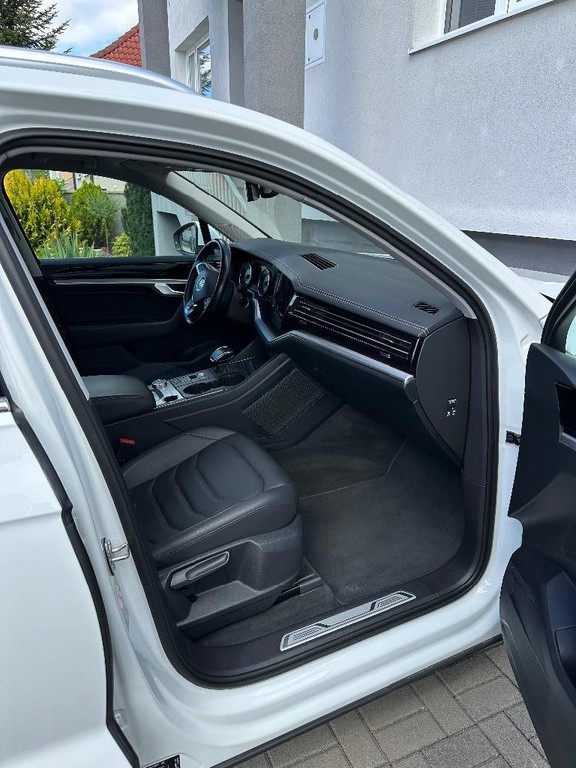Volkswagen Touareg 3.0 V6 TDI SCR Elegance 4Motion Tiptronic