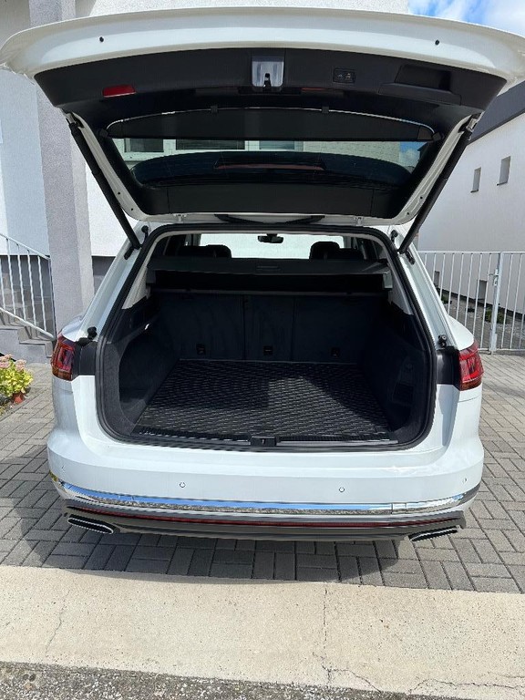 Volkswagen Touareg 3.0 V6 TDI SCR Elegance 4Motion Tiptronic