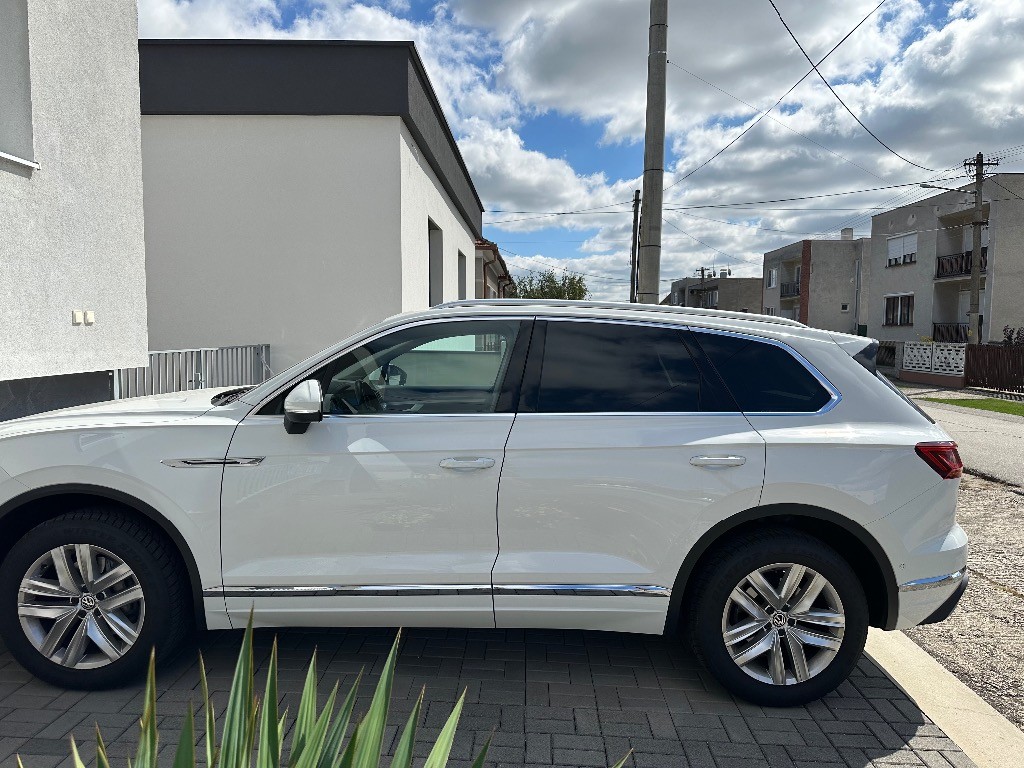 Volkswagen Touareg 3.0 V6 TDI SCR Elegance 4Motion Tiptronic