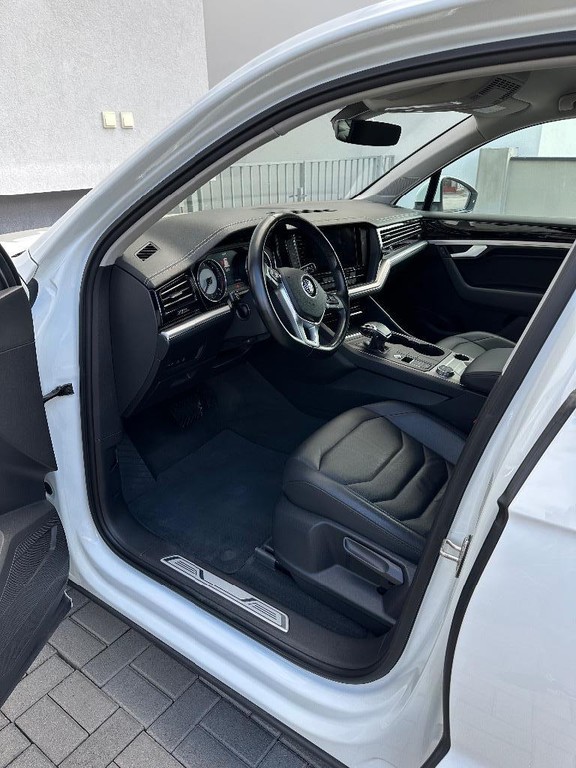 Volkswagen Touareg 3.0 V6 TDI SCR Elegance 4Motion Tiptronic