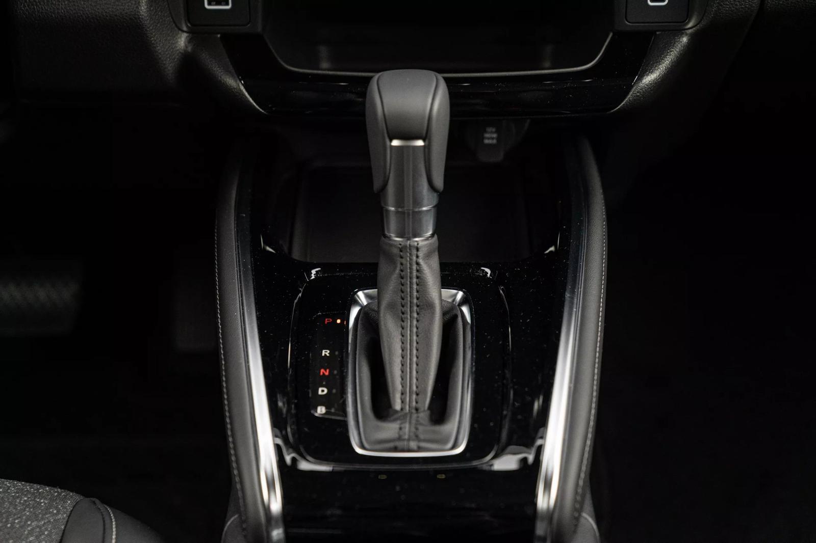 HR-V e:HEV 1,5 i-MMD   ADVANCE