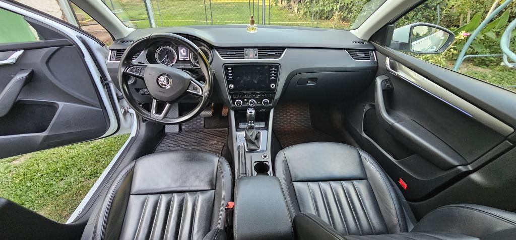Škoda Octavia Combi 2.0 TDI Style DSG