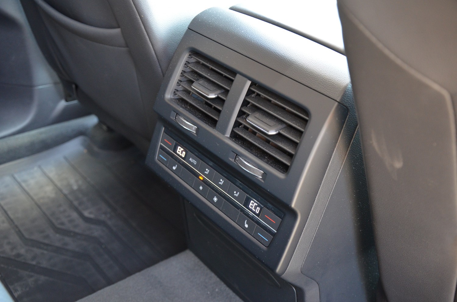 Volkswagen Touareg 3.0 TDI 170kw, AT/8