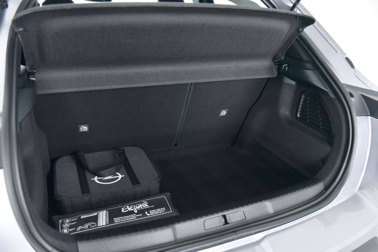 Opel Mokka-e A/T, LED, Kamera, Tempomat, Tep.čerpadlo, Vyhr. volant+sedadla