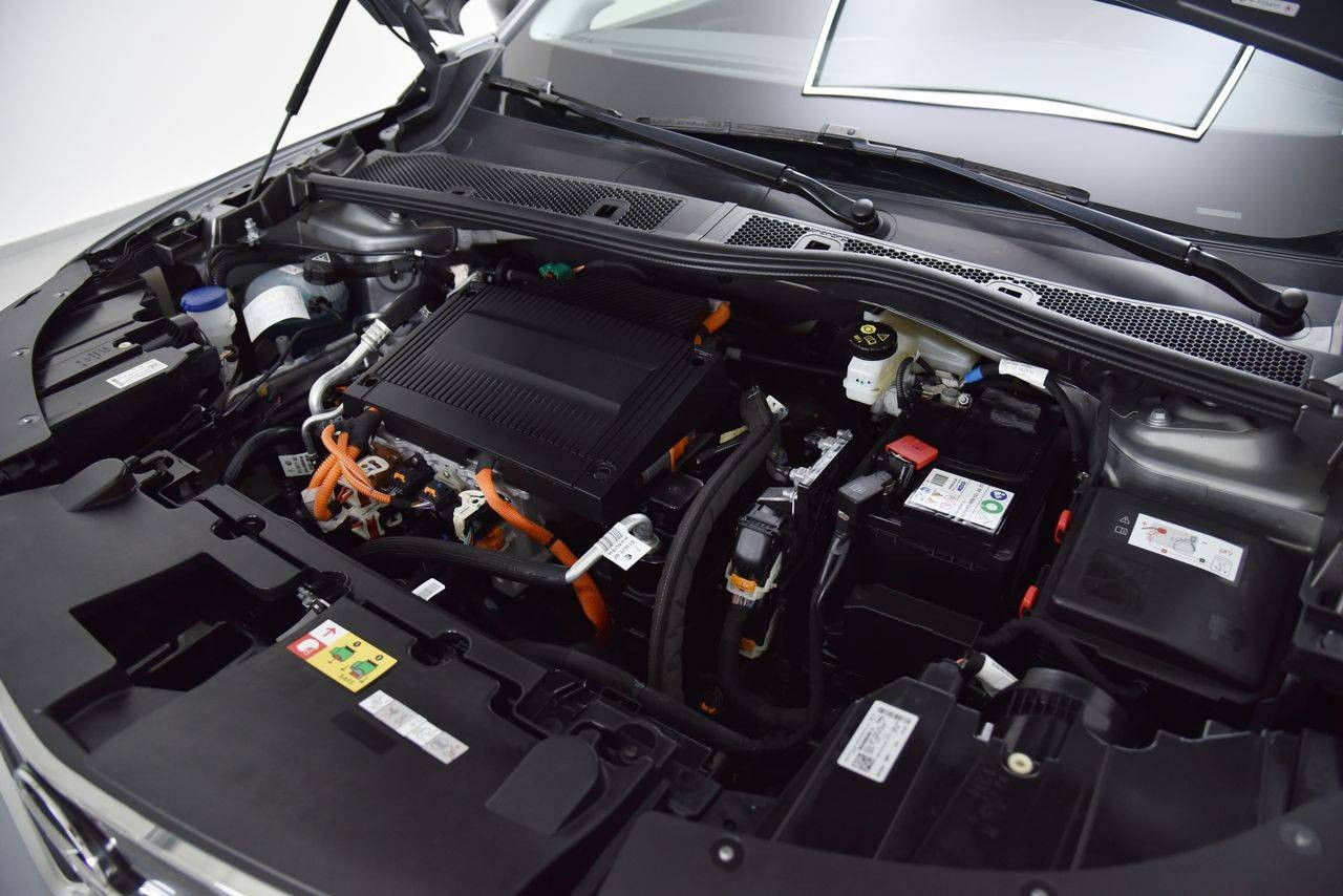Opel Mokka-e A/T, LED, Kamera, Tempomat, Tep.čerpadlo, Vyhr. volant+sedadla