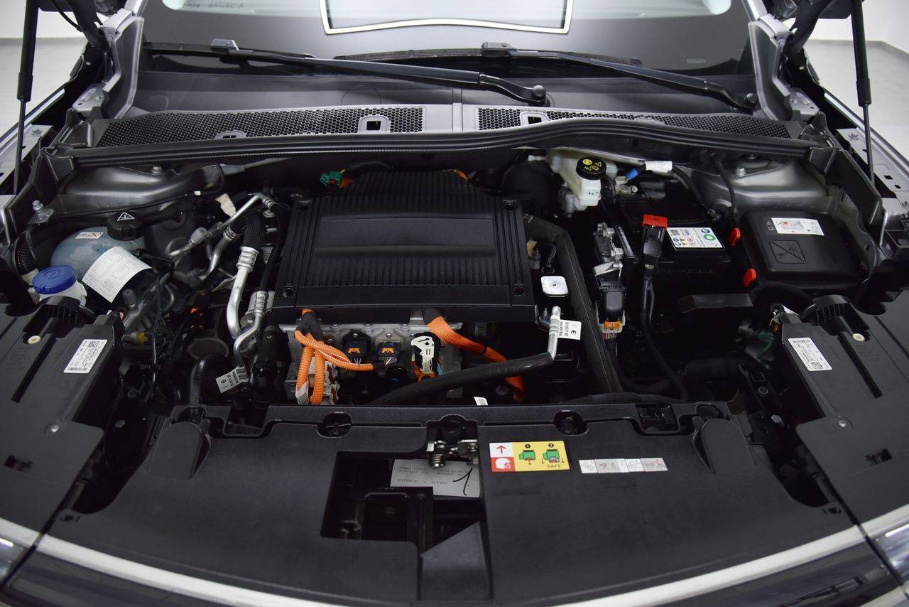 Opel Mokka-e A/T, LED, Kamera, Tempomat, Tep.čerpadlo, Vyhr. volant+sedadla