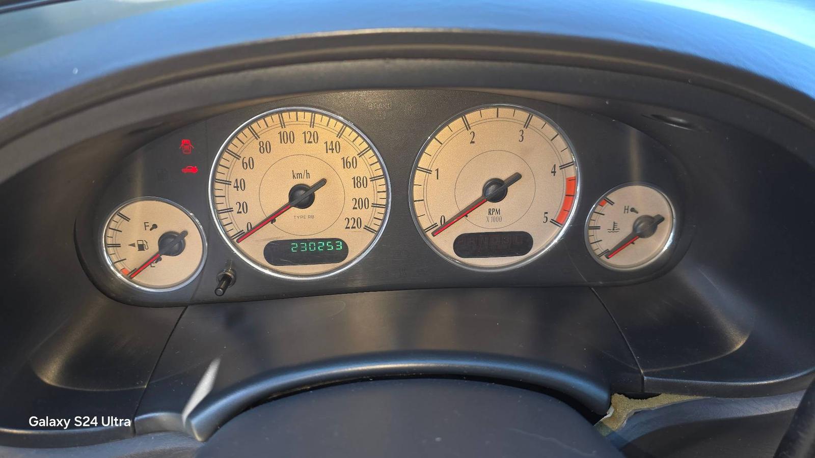Chrysler Voyager Voyader  2.8crdi  110 kw