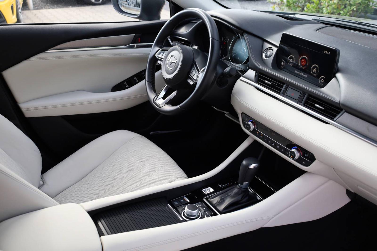 Mazda 6 Combi (Wagon) 2.5 Skyactiv-G194 Revolution Plus A/T