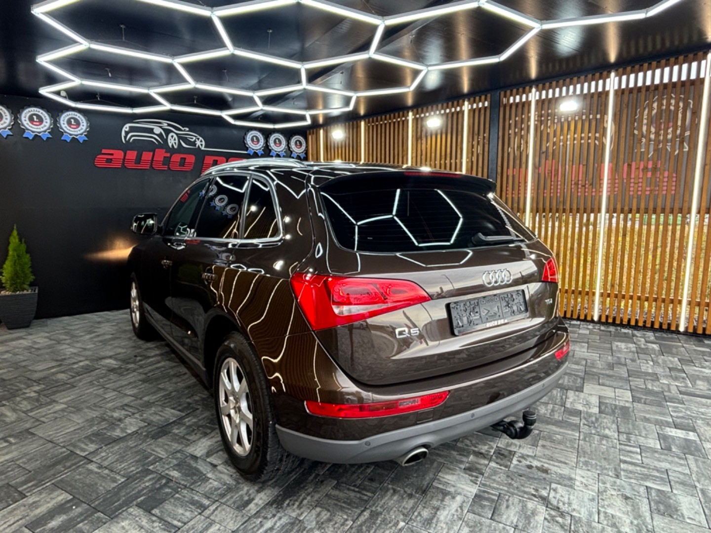 Audi Q5 2.0 TDI 143k DPF