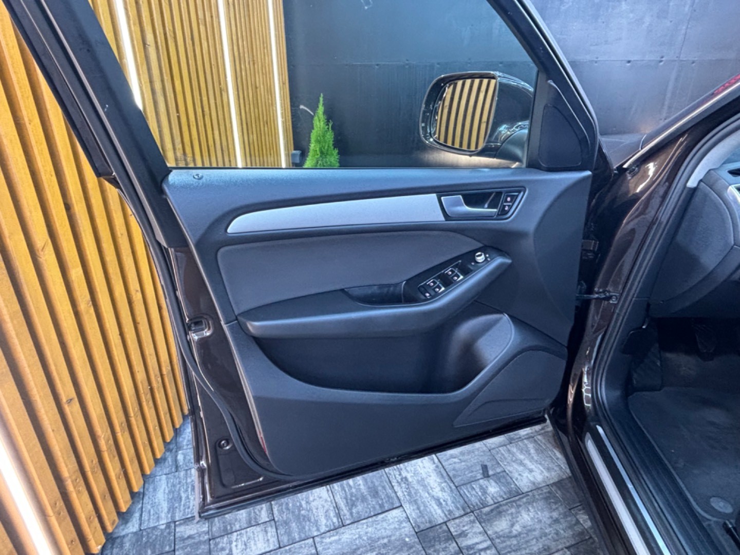 Audi Q5 2.0 TDI 143k DPF