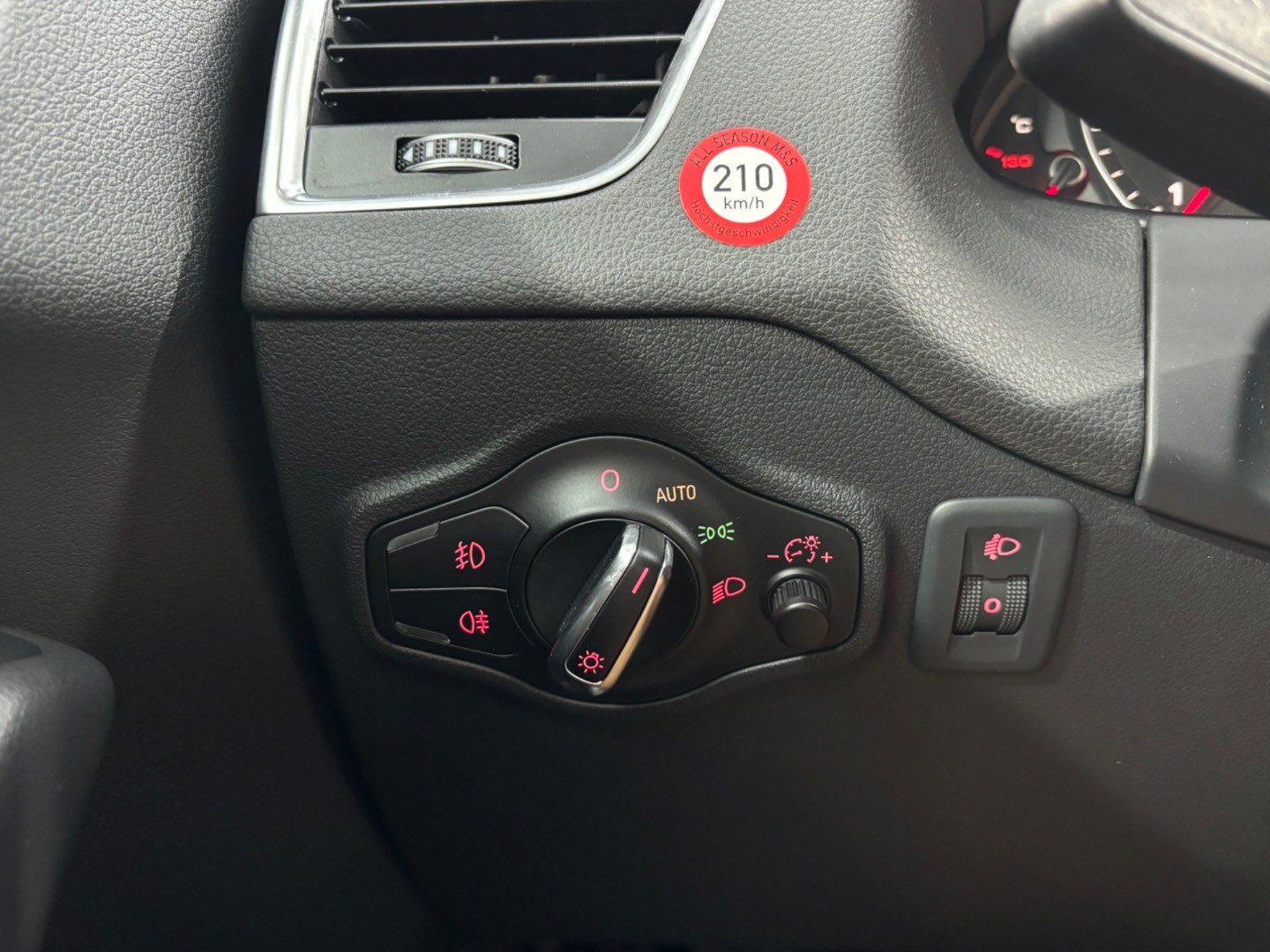 Audi Q5 2.0 TDI 143k DPF