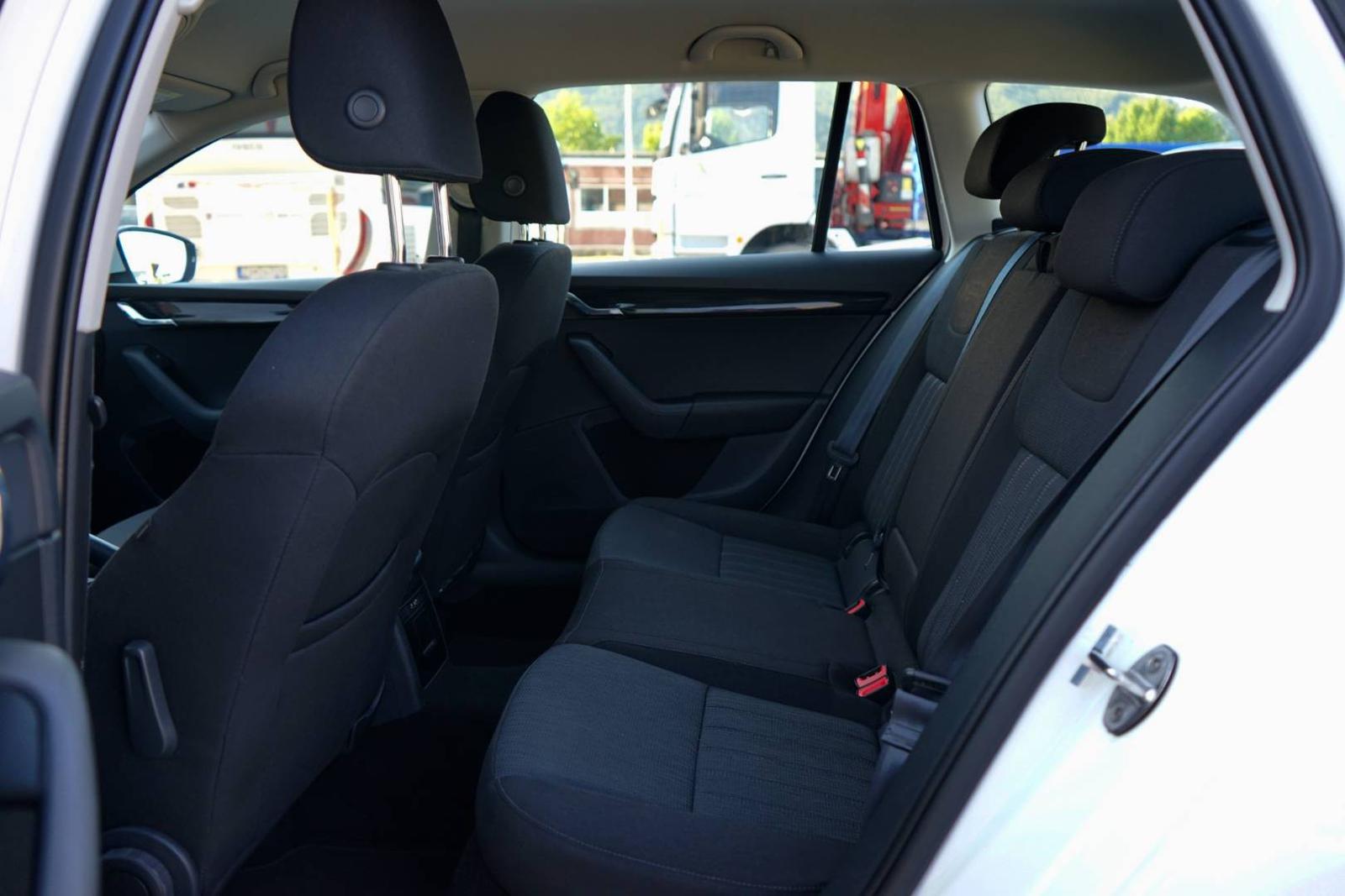 Škoda Octavia Combi 2.0 TDI Style DSG