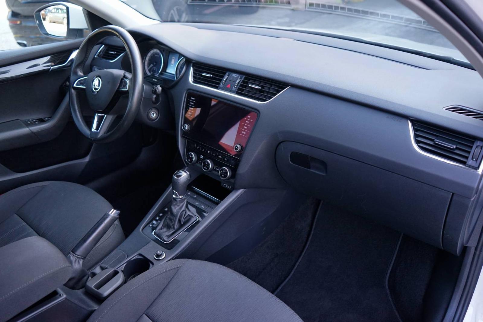 Škoda Octavia Combi 2.0 TDI Style DSG