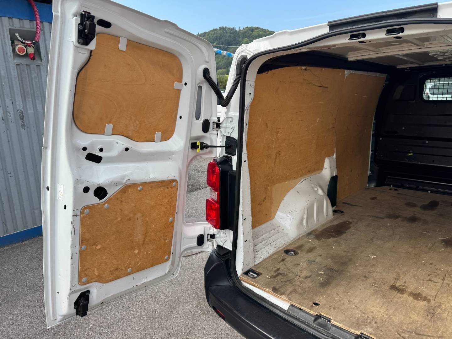 Opel Vivaro Van 2.0 CDTi 150k L Enjoy zvýšené