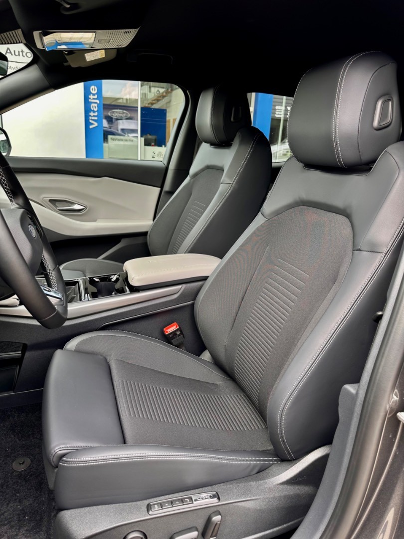 Ford Capri EV MAX (79kWh) 340k (250kW) - AWD