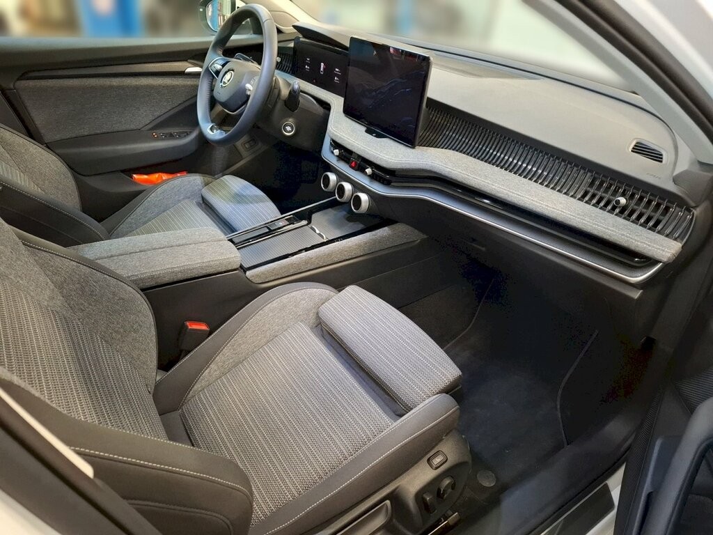 Škoda Superb Combi COMBI TOP SELEC TD 110/2.0 A7F
