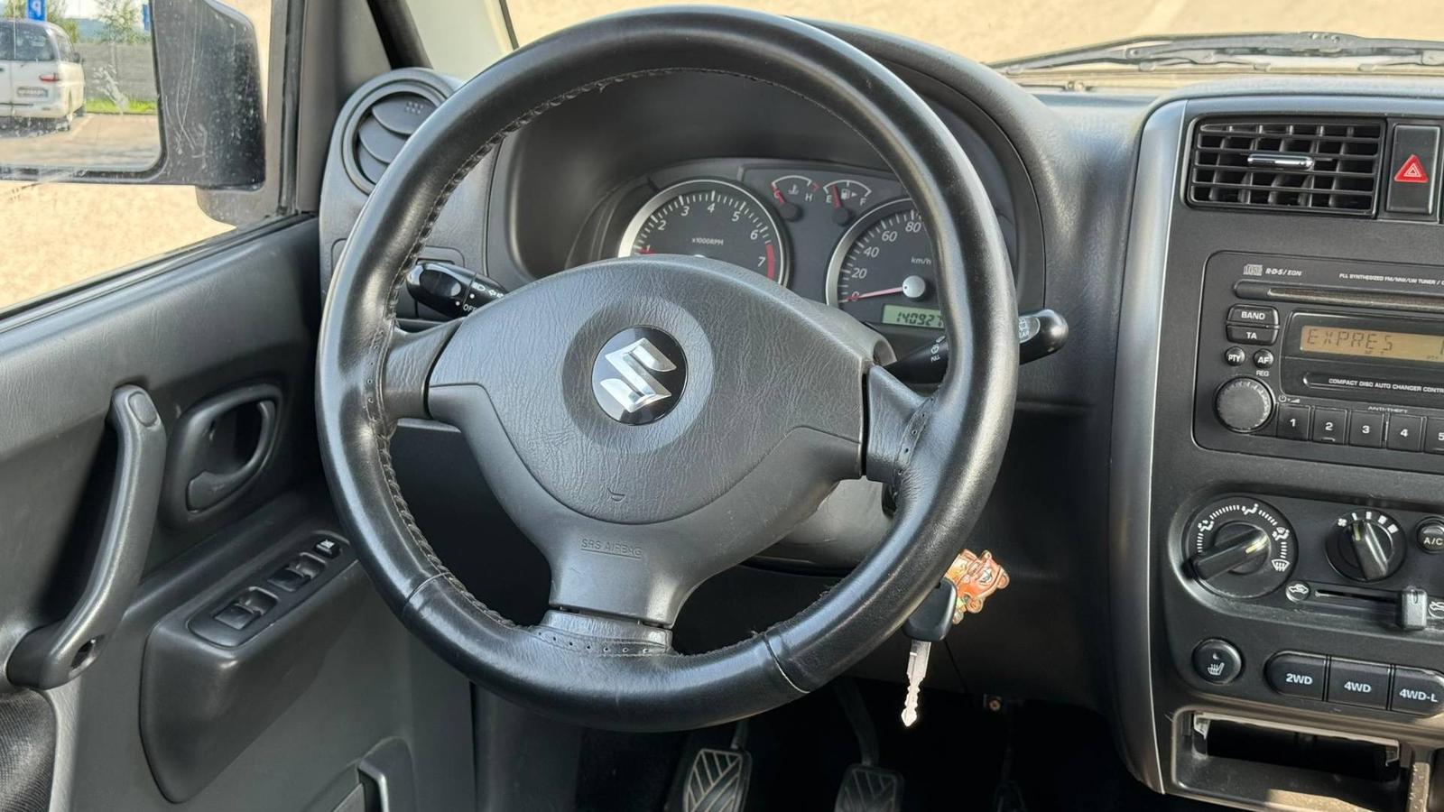 Suzuki Jimny 1.3 JLX AC