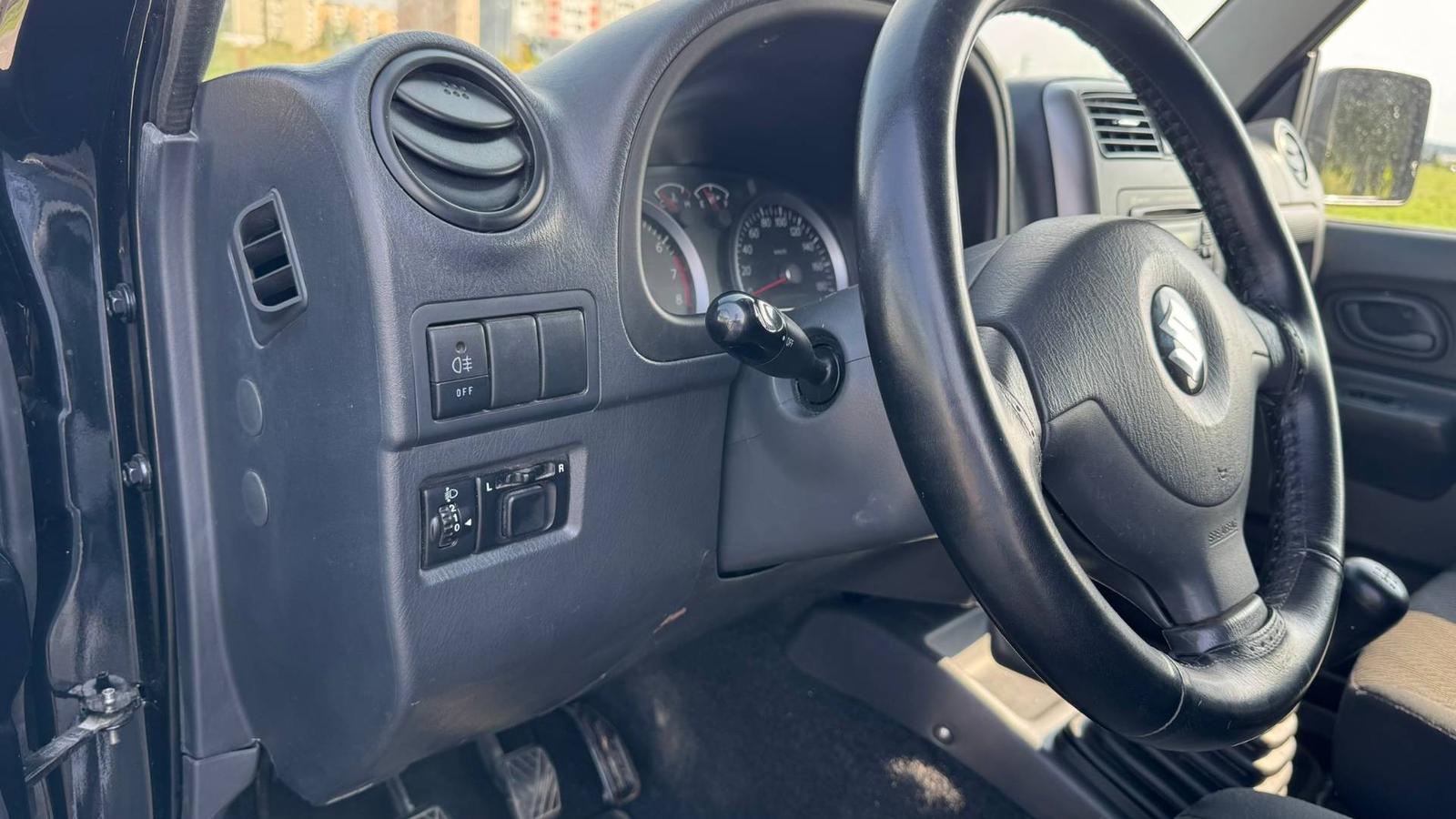 Suzuki Jimny 1.3 JLX AC
