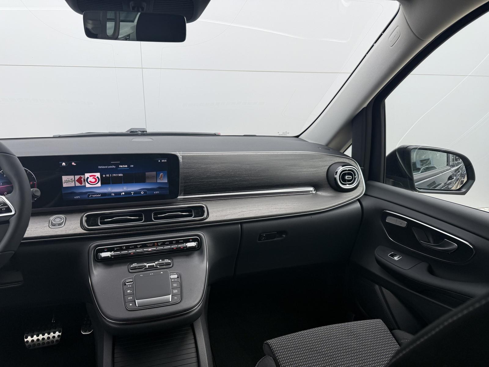 Mercedes-Benz Trieda V 300 d STYLE long
