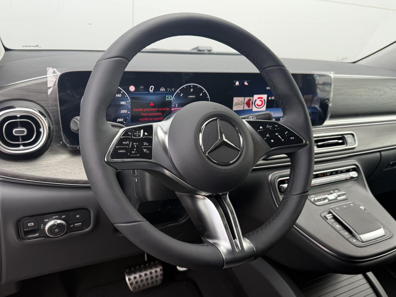 Mercedes-Benz Trieda V 300 d STYLE long