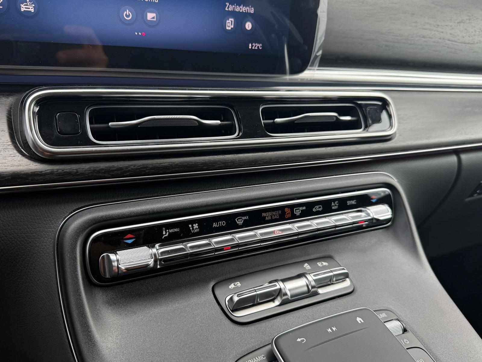 Mercedes-Benz Trieda V 300 d STYLE long