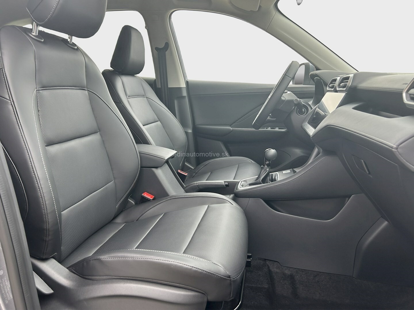 MG ZS 1.5 EMOTION 5MT