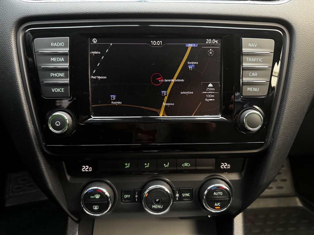 Škoda Octavia Combi 2.0 TDI Ambition DSG