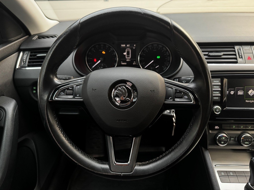Škoda Octavia Combi 2.0 TDI Ambition DSG