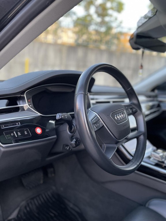 Audi A8 50 3.0 TDI V6 quattro tiptronic