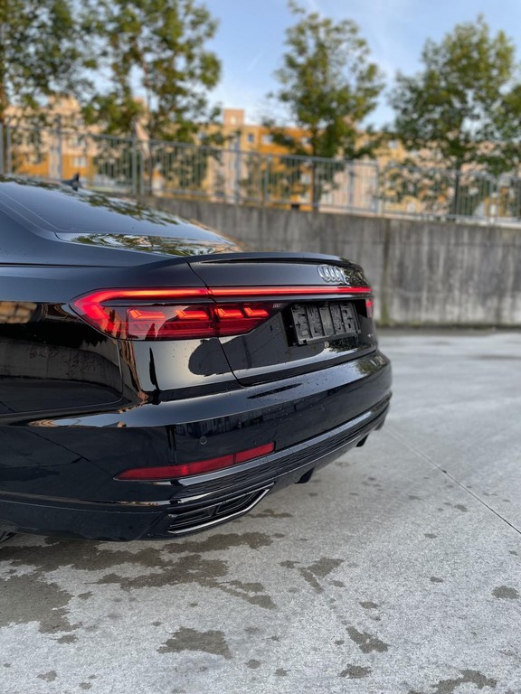 Audi A8 50 3.0 TDI V6 quattro tiptronic