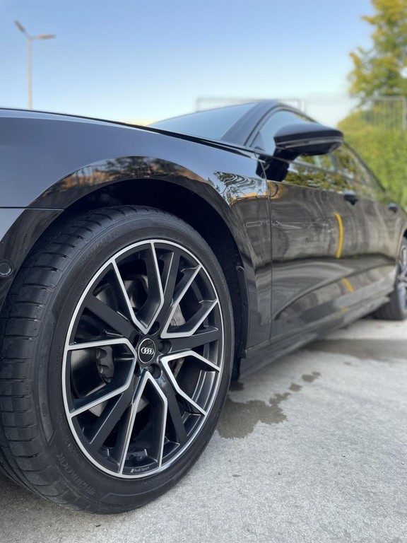 Audi A8 50 3.0 TDI V6 quattro tiptronic