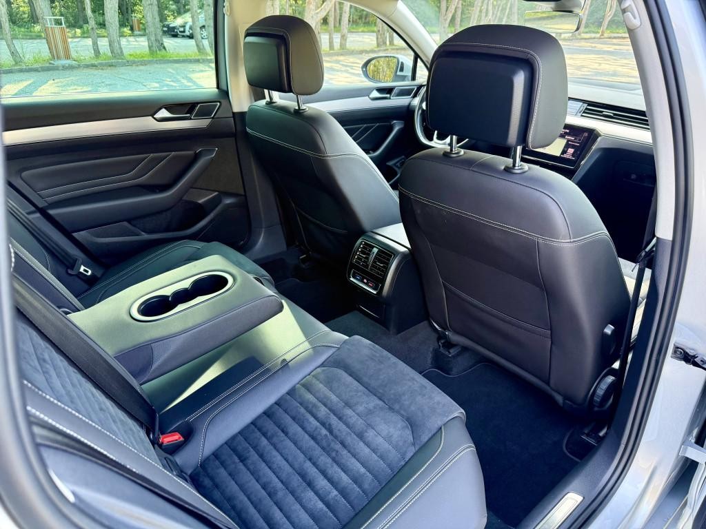 Volkswagen Passat Variant 2.0TDI DSG ELEGANCE FACELIFT 2021