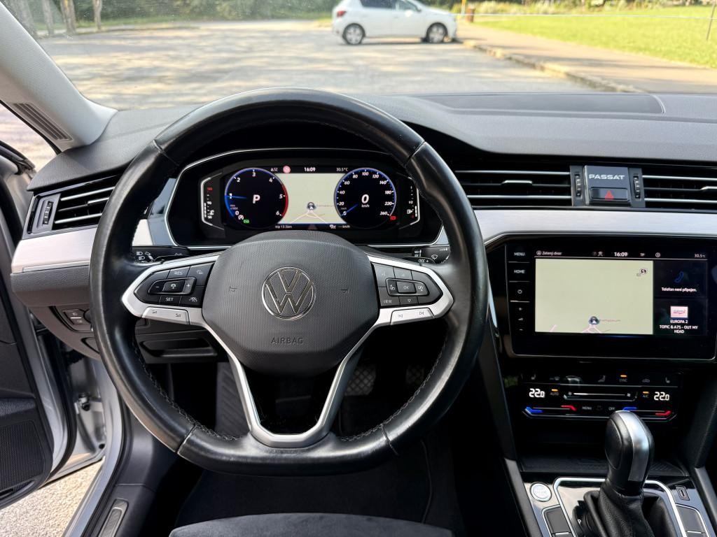 Volkswagen Passat Variant 2.0TDI DSG ELEGANCE FACELIFT 2021