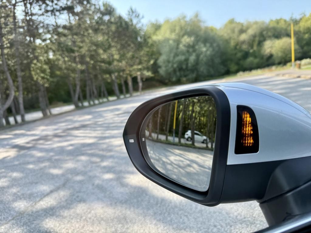 Volkswagen Passat Variant 2.0TDI DSG ELEGANCE FACELIFT 2021