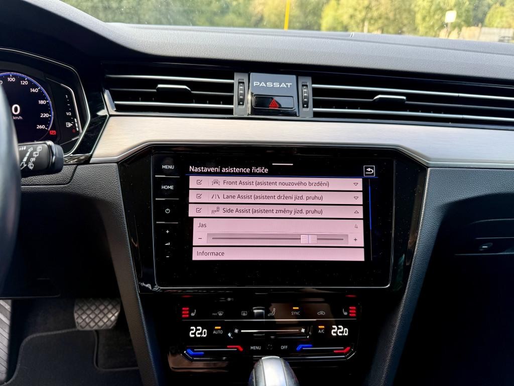 Volkswagen Passat Variant 2.0TDI DSG ELEGANCE FACELIFT 2021