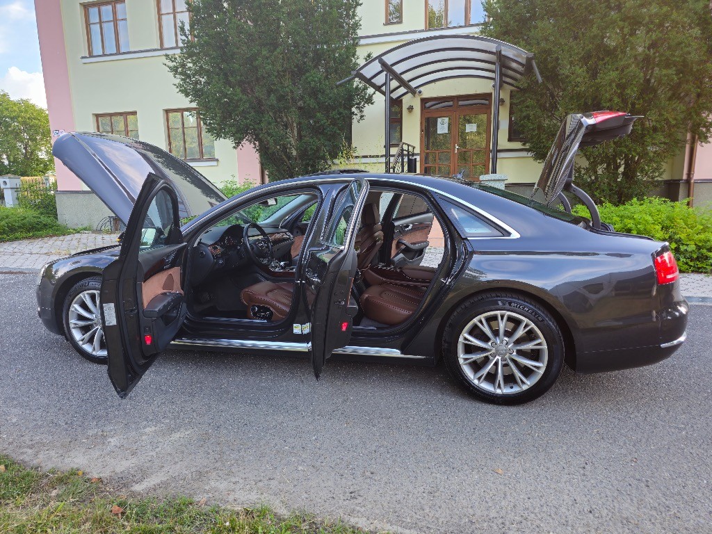 Audi A8 Limuzína 273kw Automat