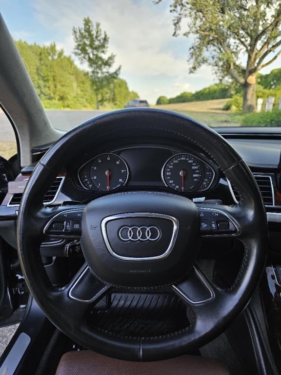 Audi A8 Limuzína 273kw Automat