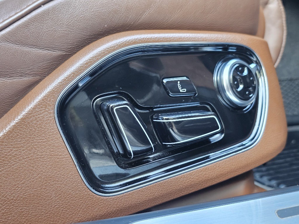 Audi A8 Limuzína 273kw Automat