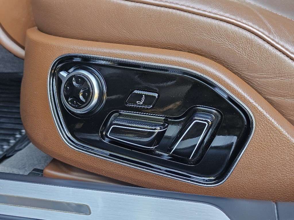 Audi A8 Limuzína 273kw Automat
